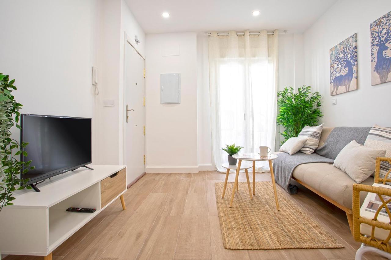 Malgi Apartment - Malaga City Centre Екстериор снимка